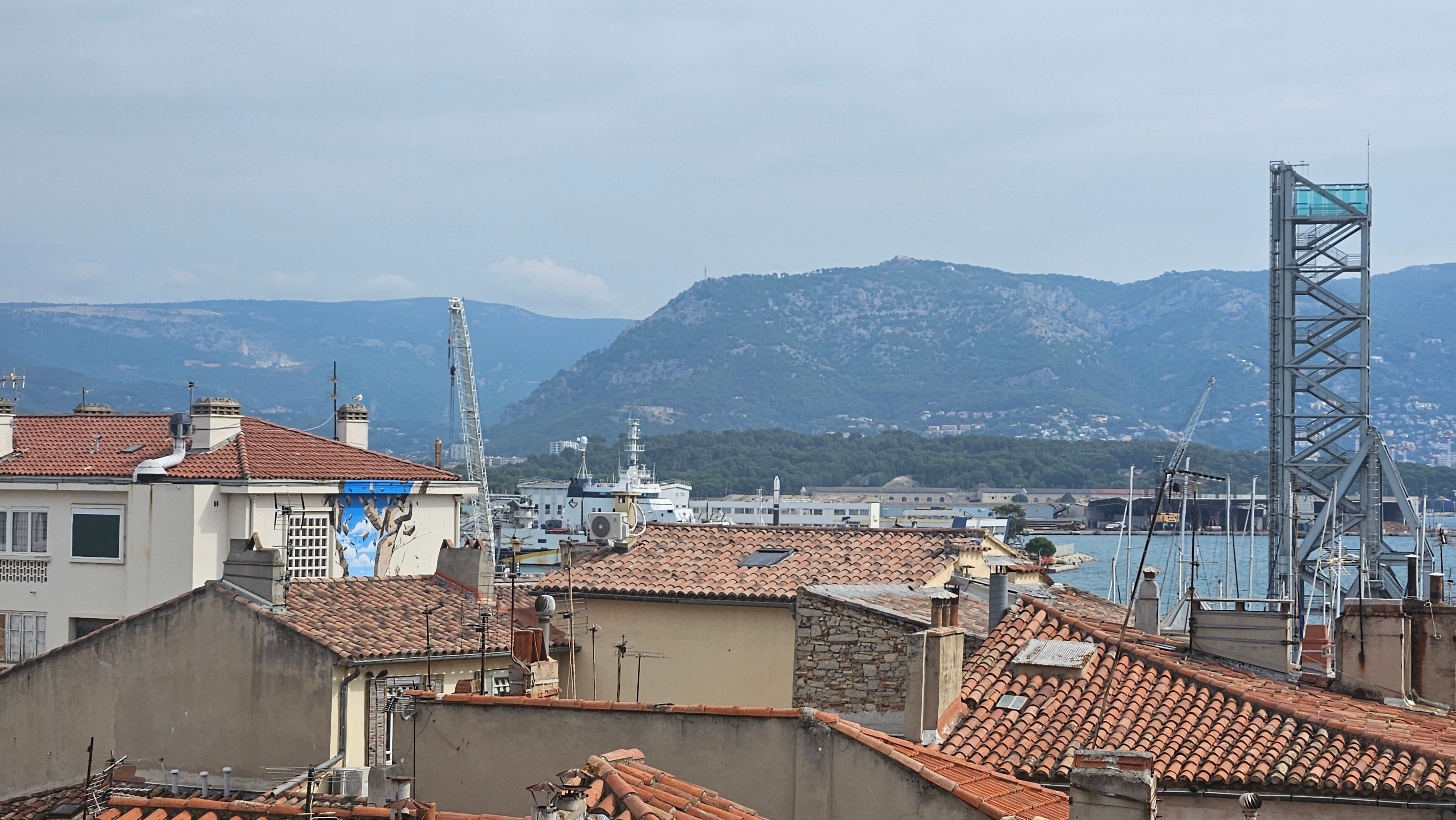 Apartment - LA SEYNE-SUR-MER