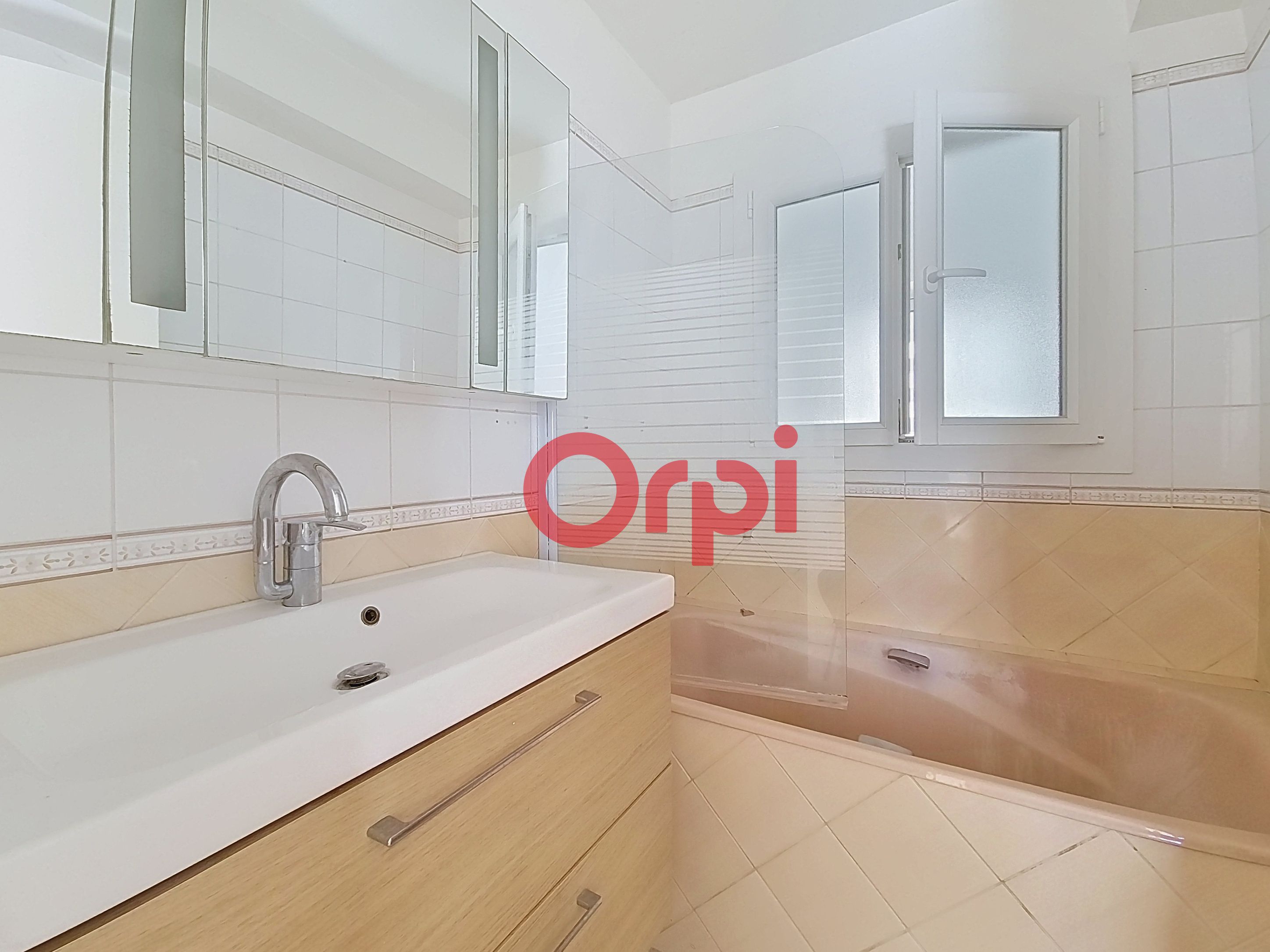 Appartement - LA SEYNE SUR MER