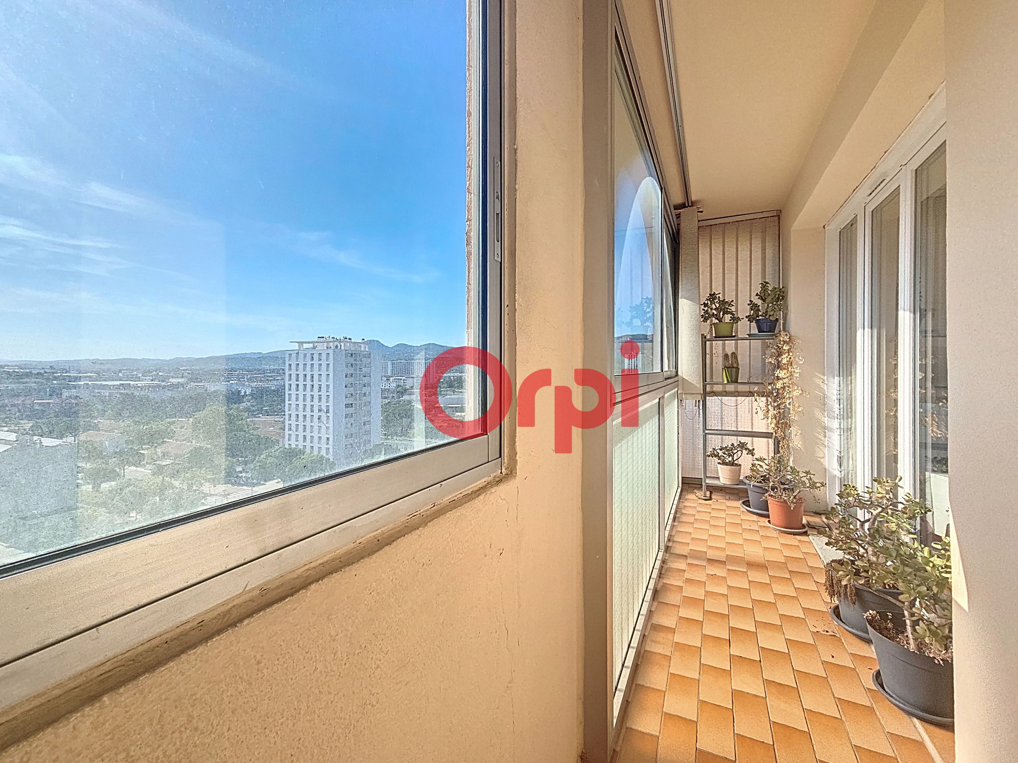 Apartment - LA SEYNE-SUR-MER
