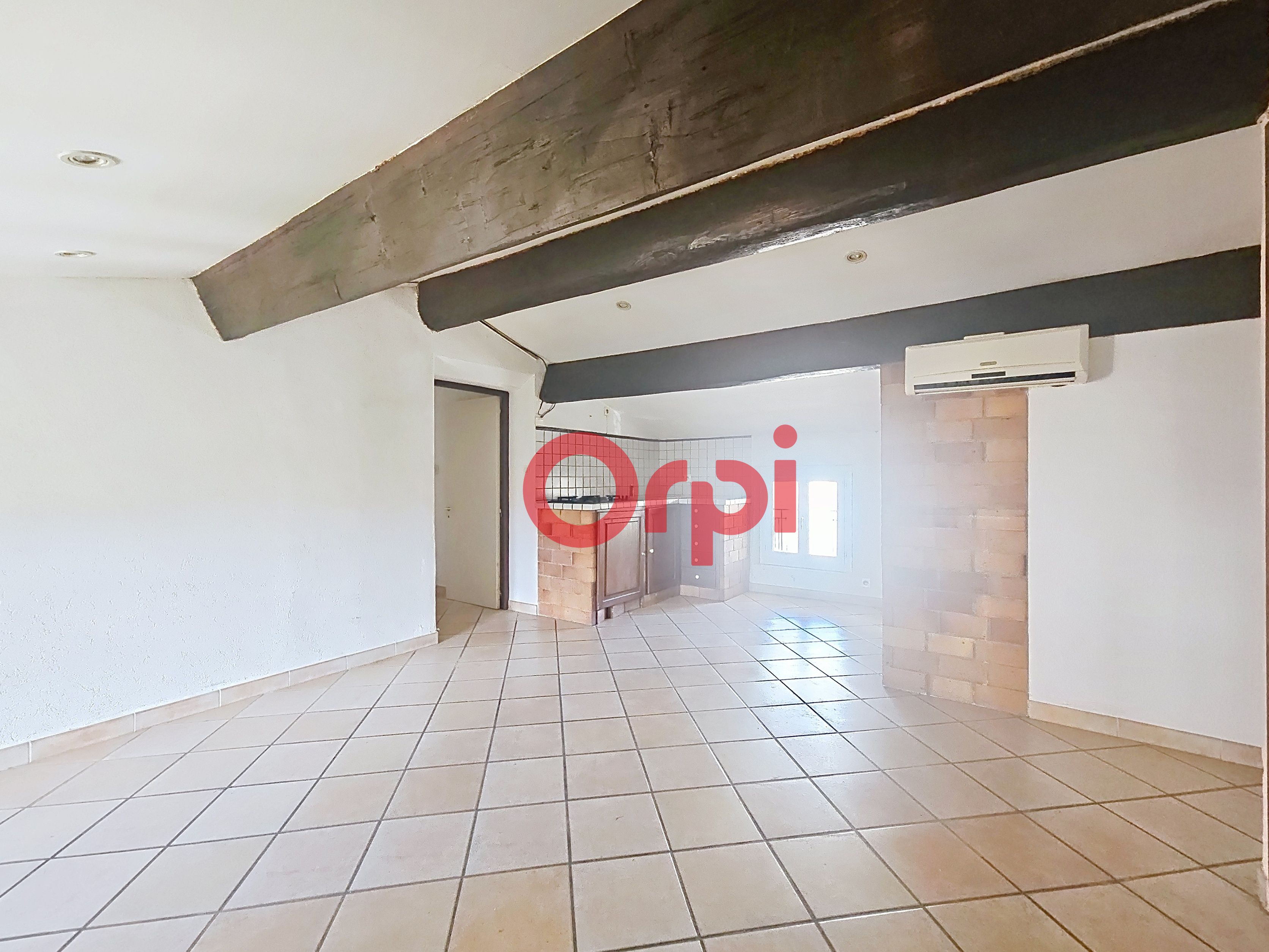 Apartment - SIX-FOURS-LES-PLAGES