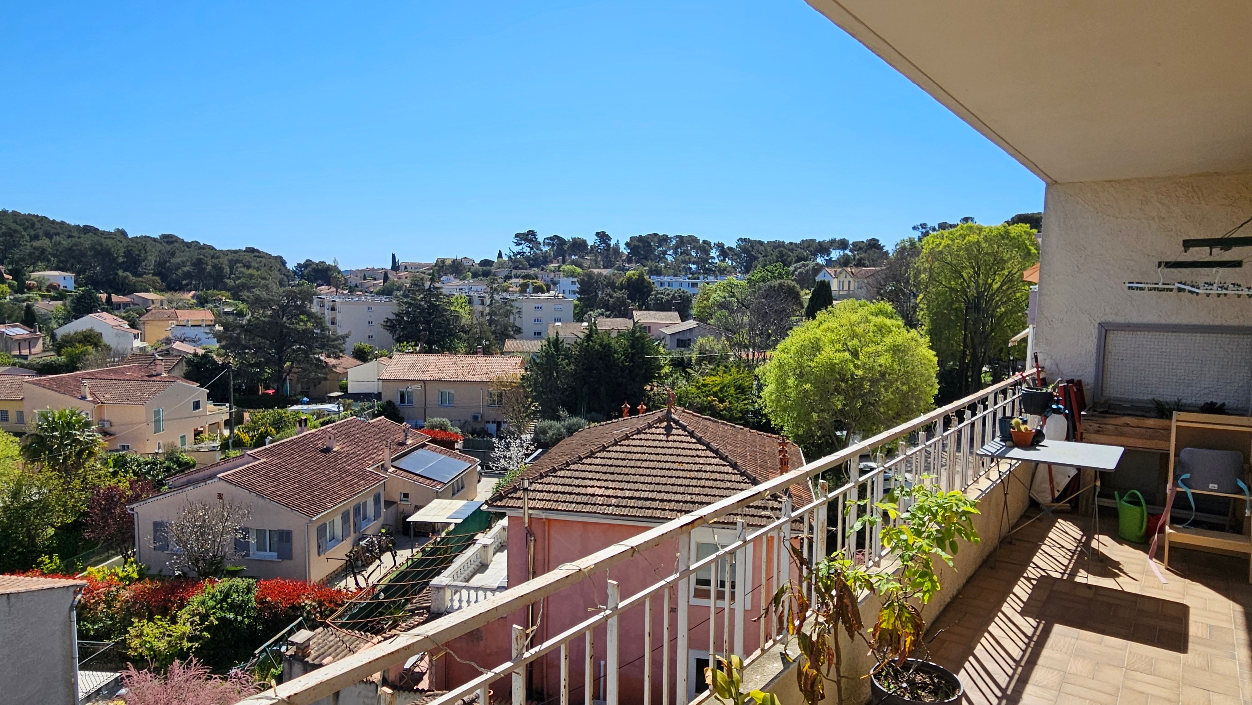 Apartment - LA SEYNE-SUR-MER