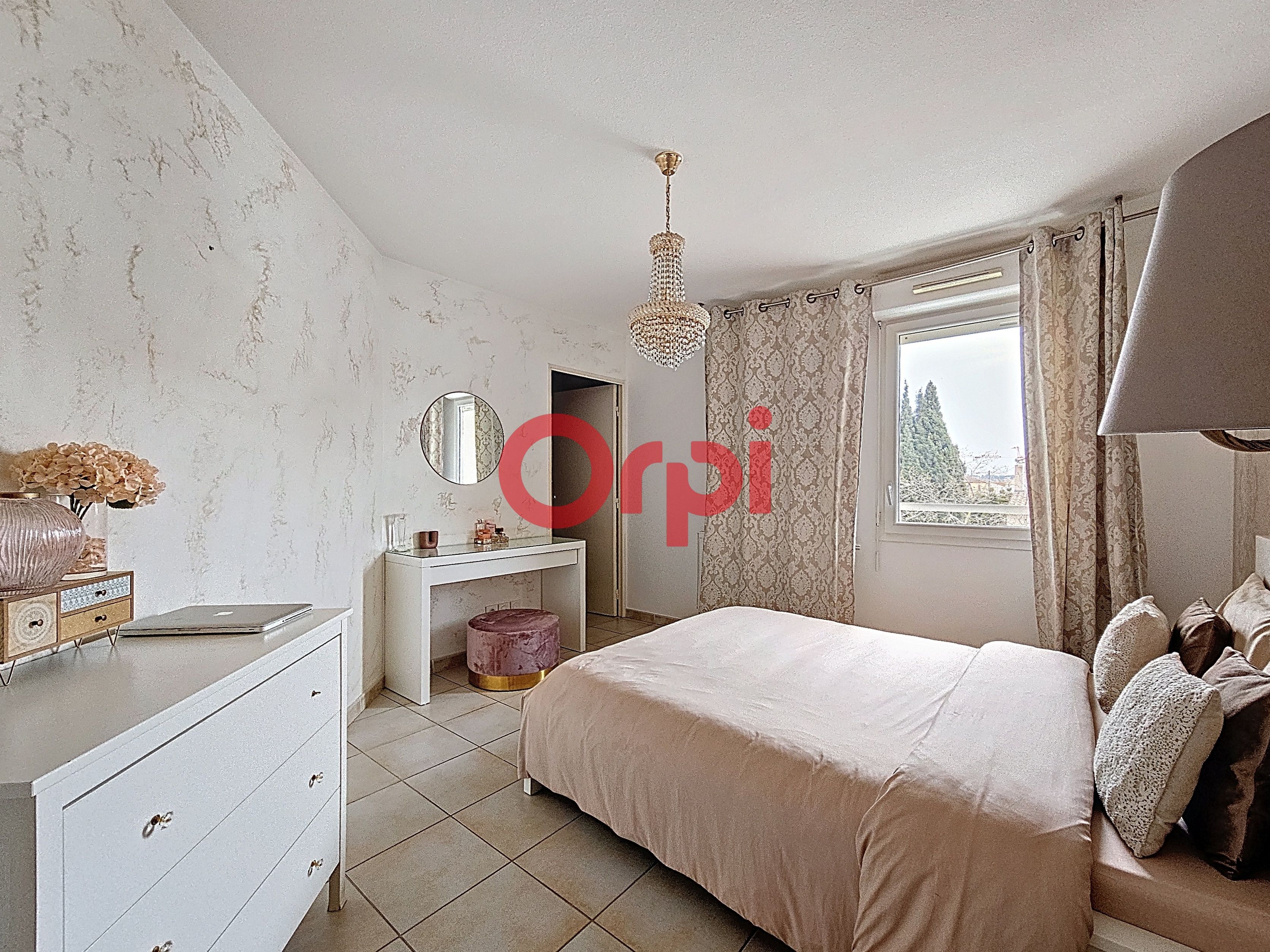 Appartement - LA SEYNE SUR MER