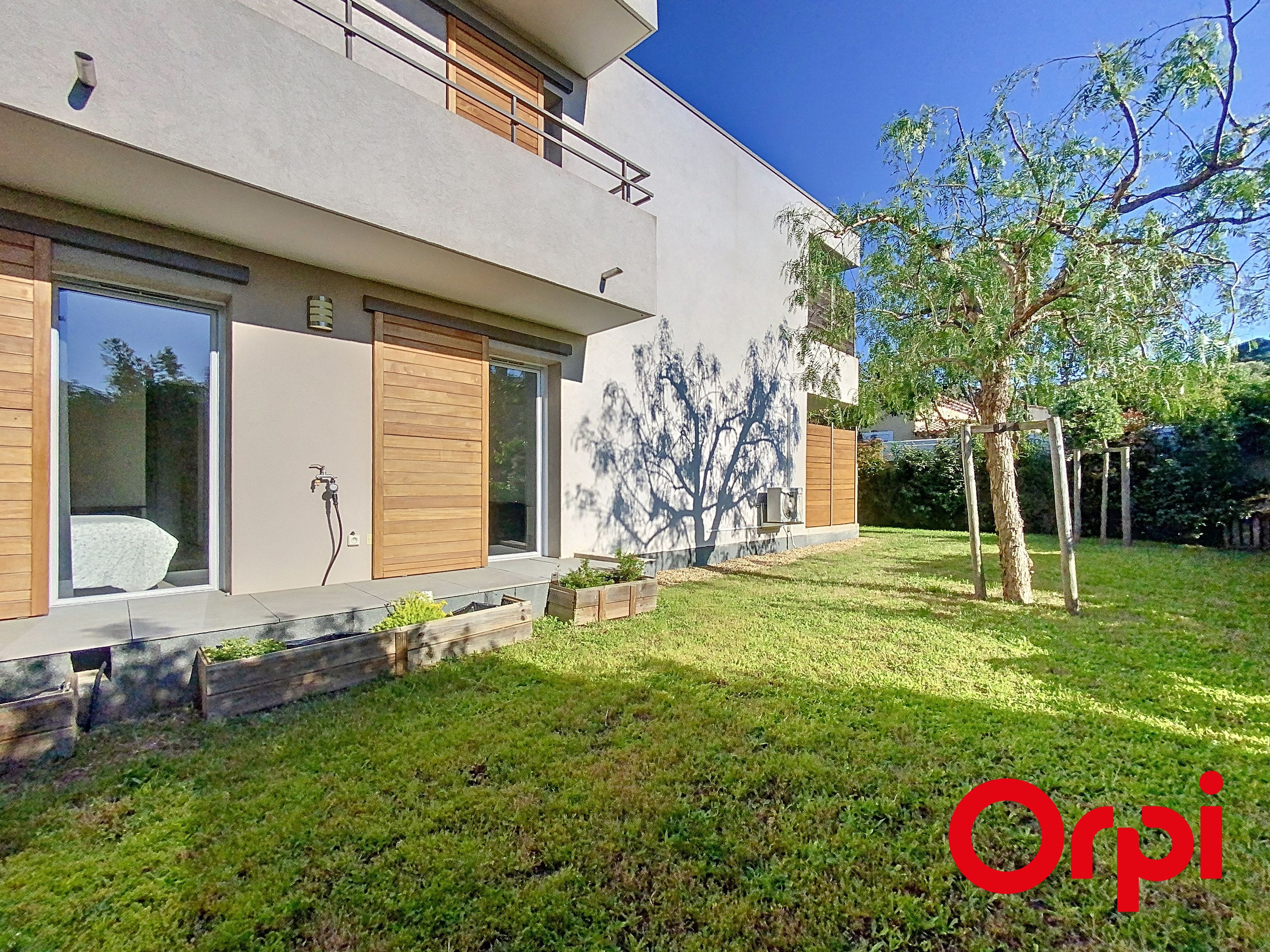 Apartment - SIX FOURS LES PLAGES