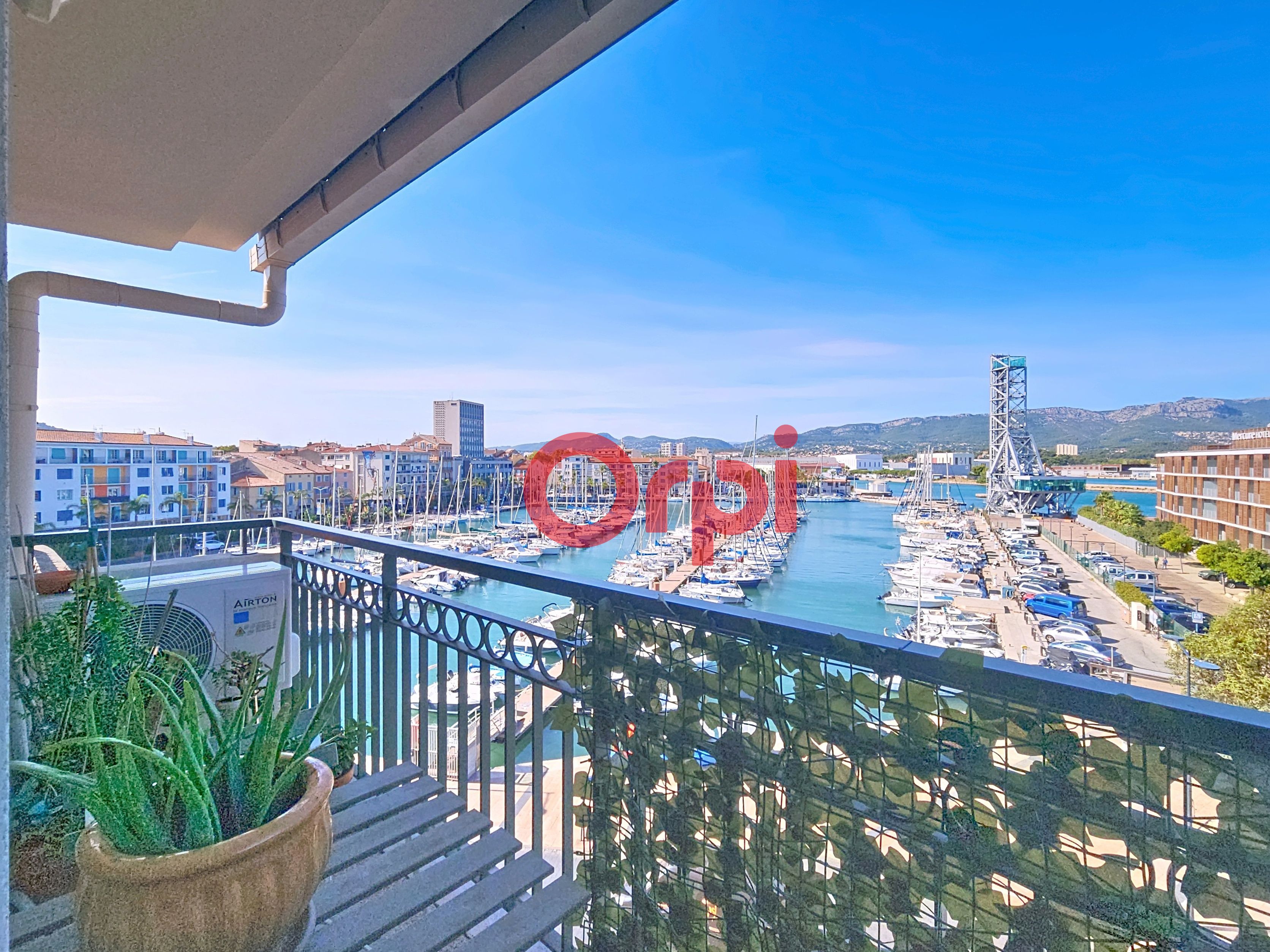 Apartment - LA SEYNE-SUR-MER