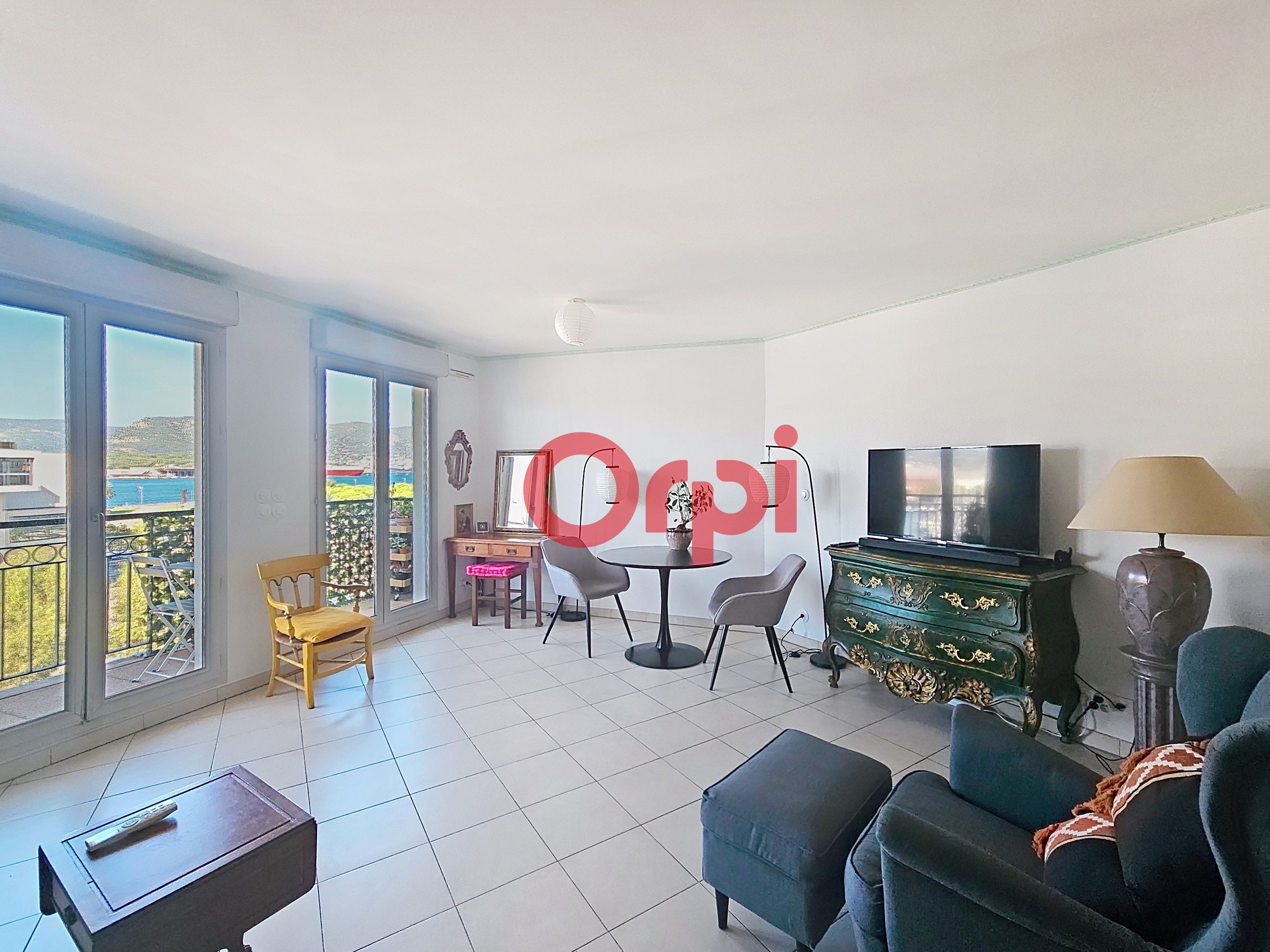 Apartment - LA SEYNE-SUR-MER