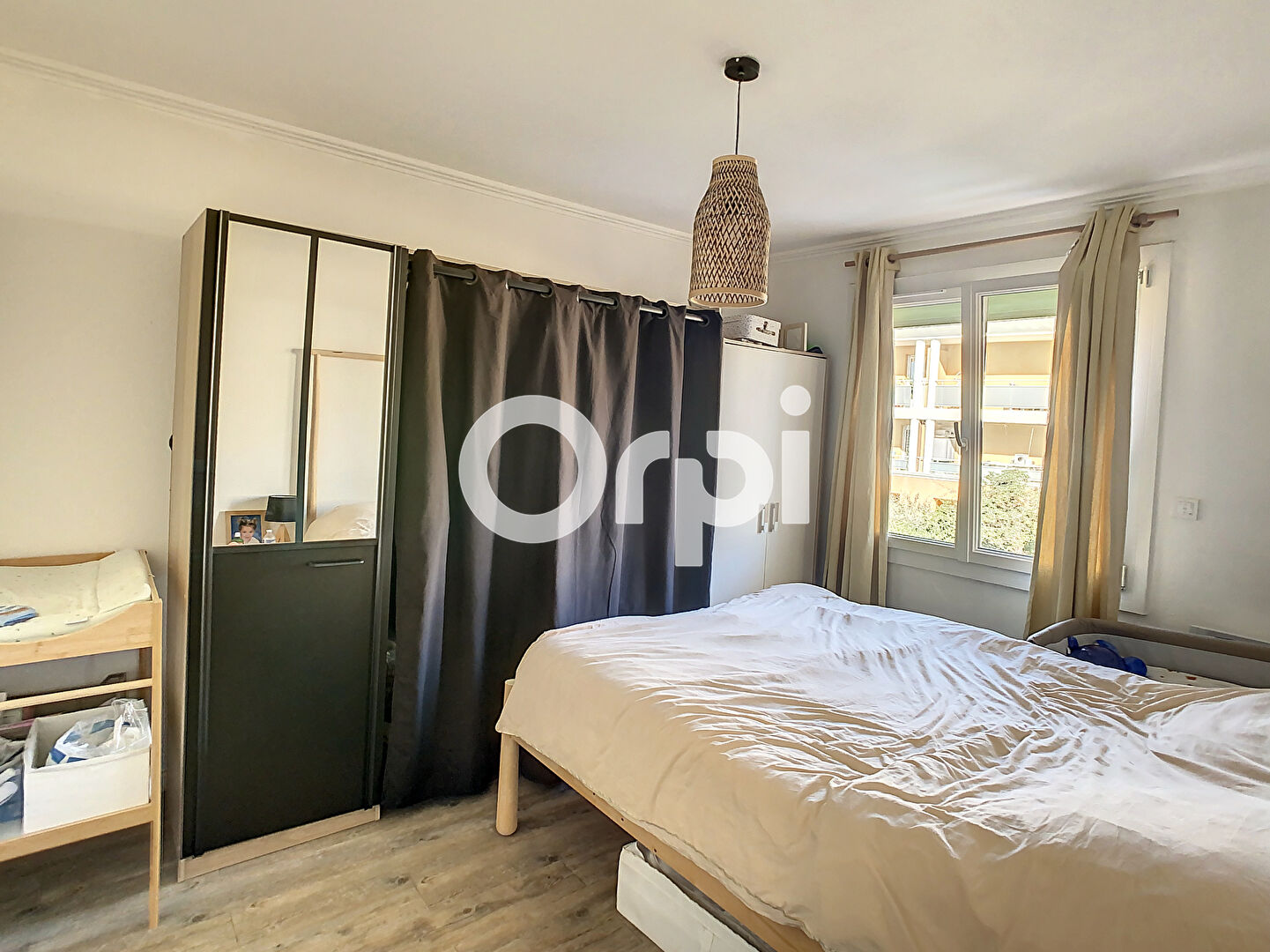 Appartement - SIX FOURS LES PLAGES