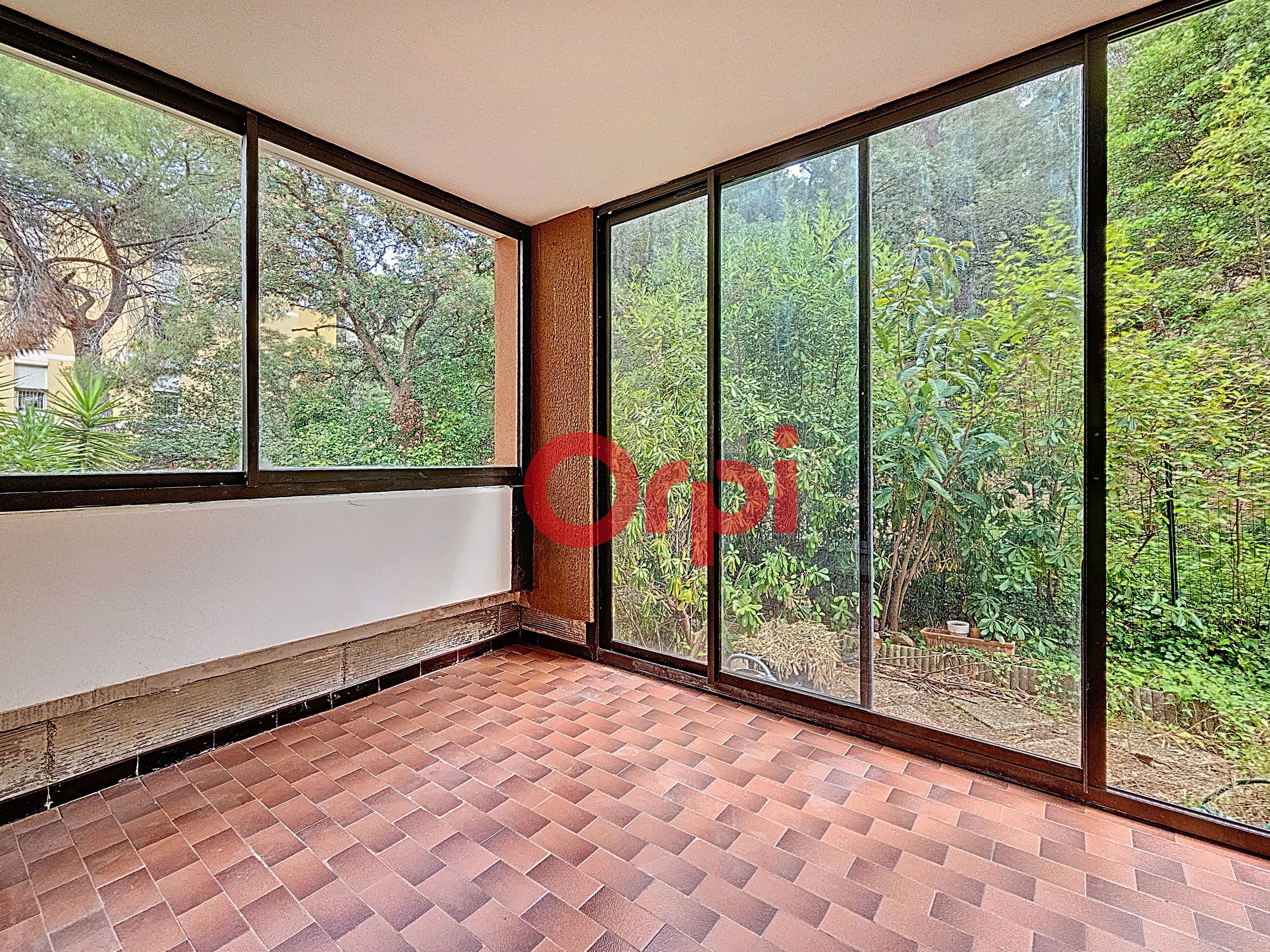 Apartment - LA SEYNE-SUR-MER