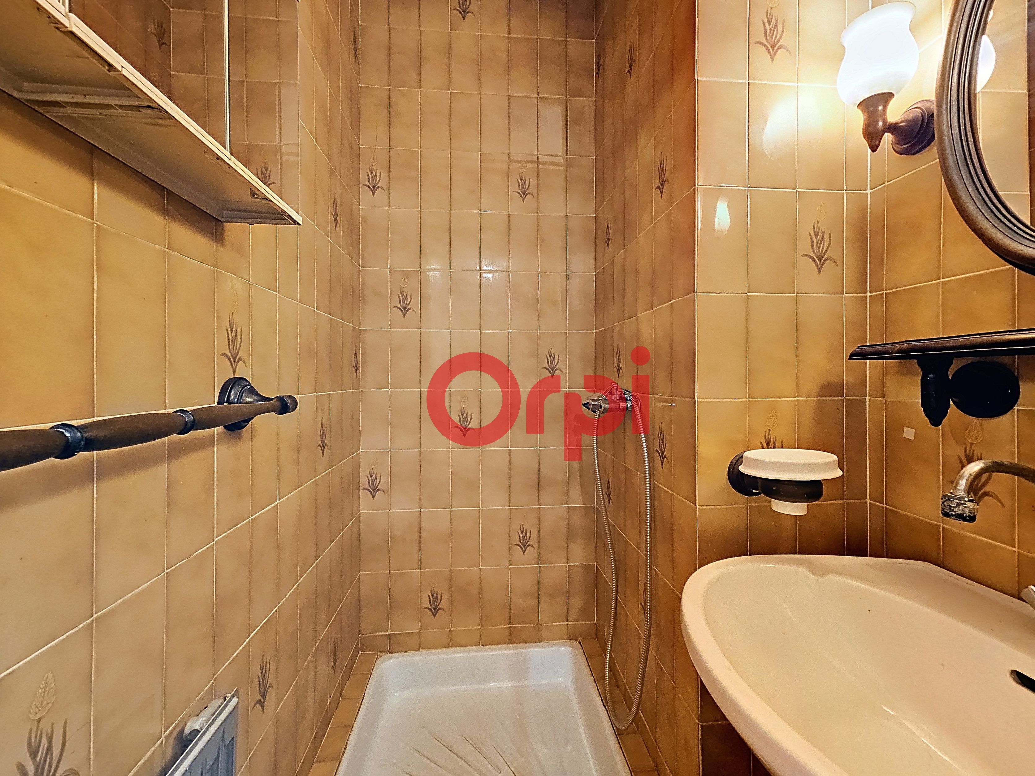Apartment - LA SEYNE-SUR-MER