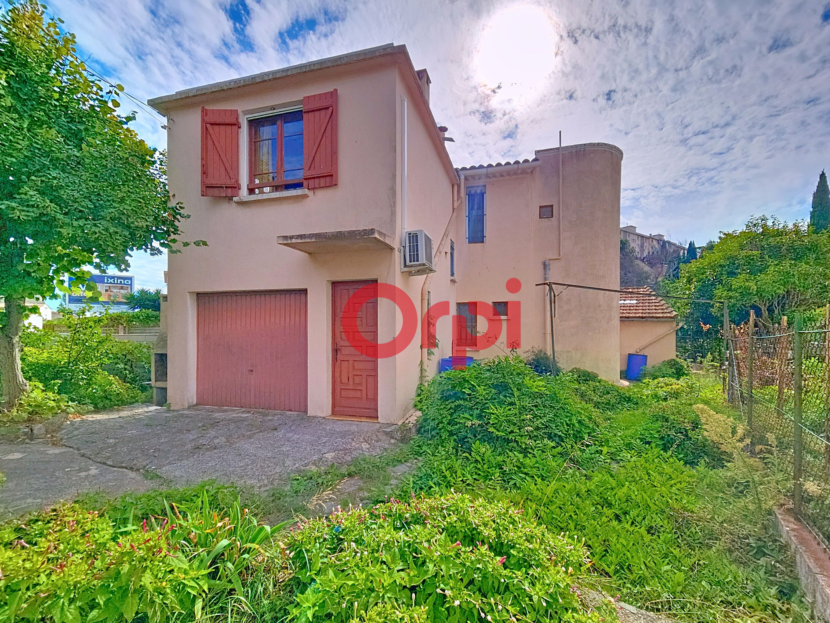 Maison-Villa - LA SEYNE SUR MER