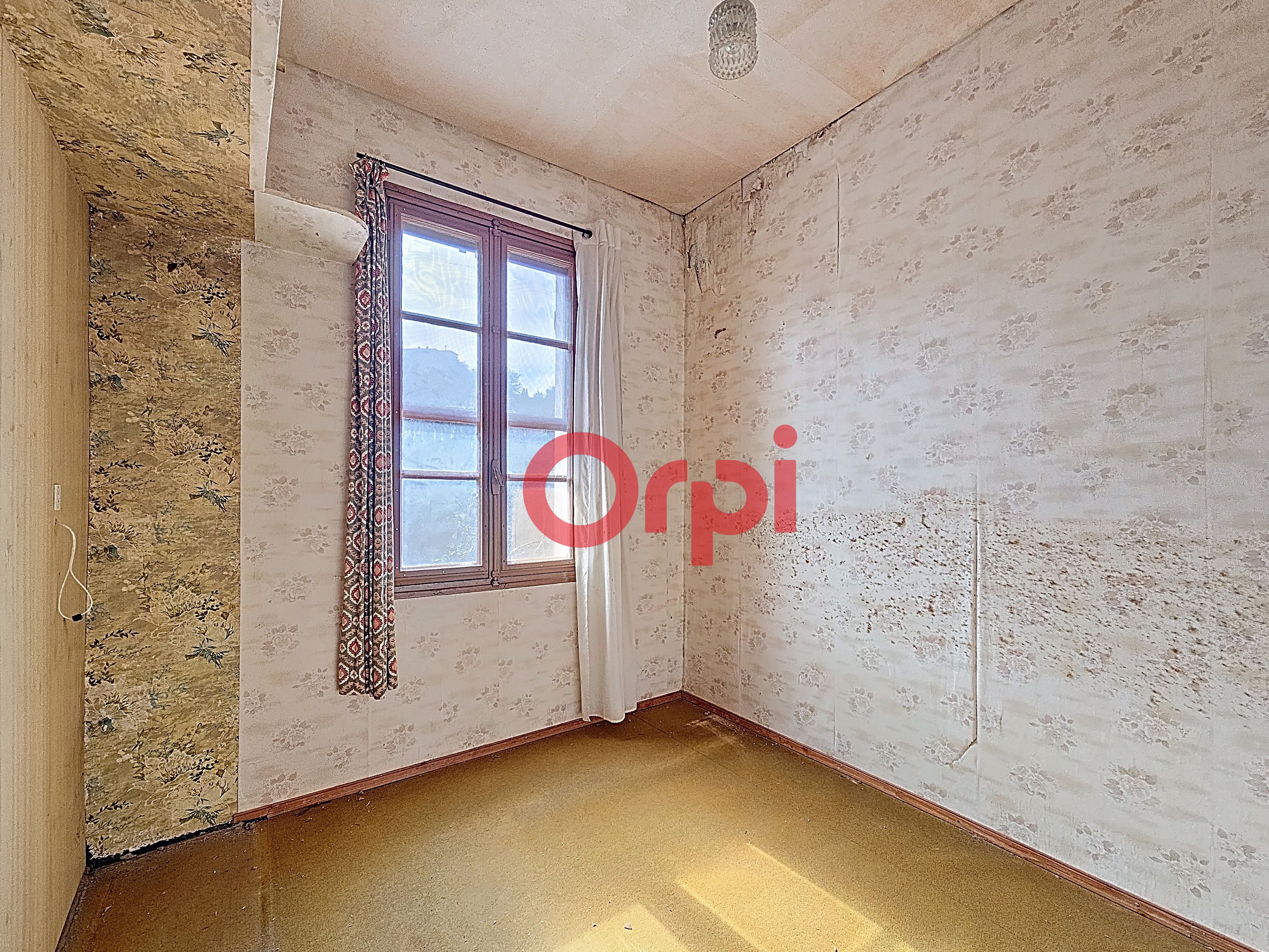 Maison-Villa - LA SEYNE SUR MER