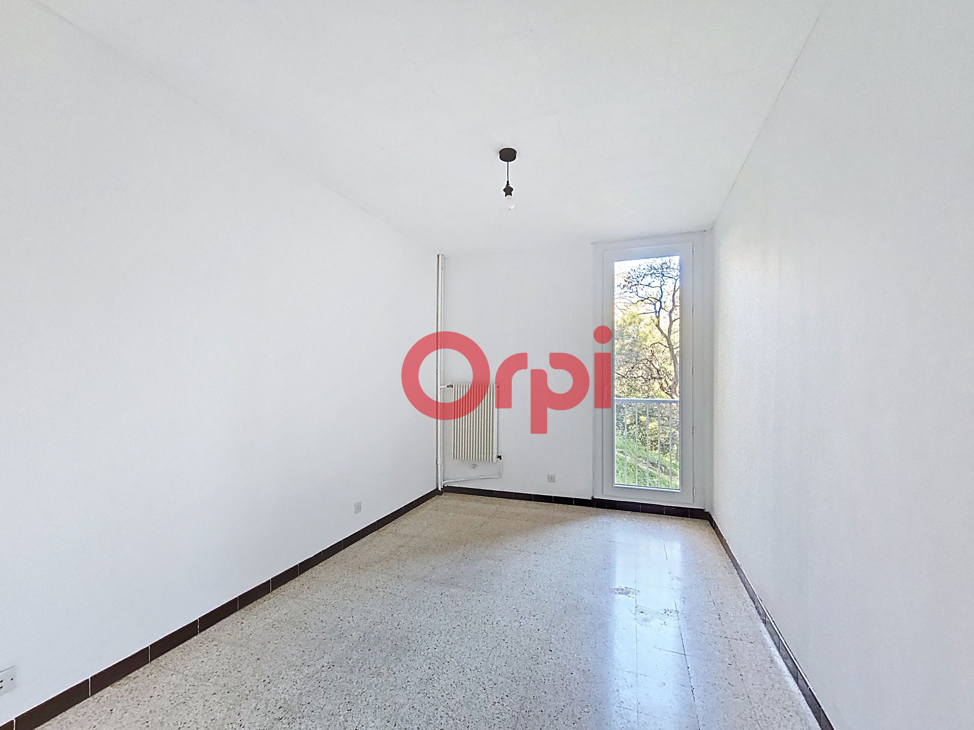 Apartment - LA SEYNE-SUR-MER